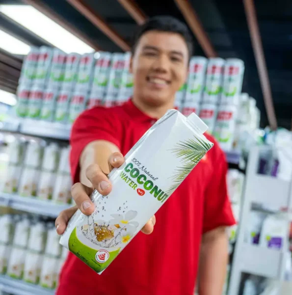 Max Maeder with Yeo's